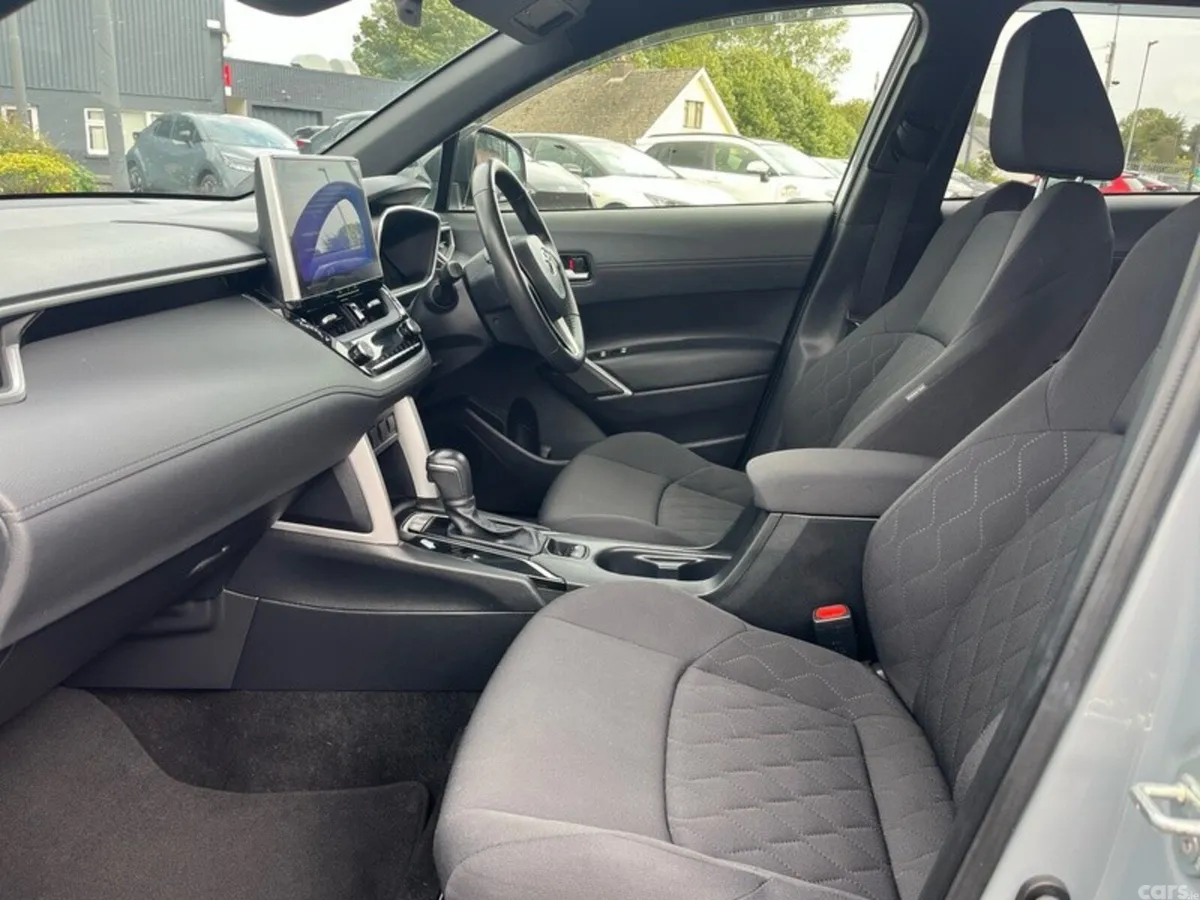 Toyota Corolla Cross Hatchback, Petrol Hybrid, 2023, Grey