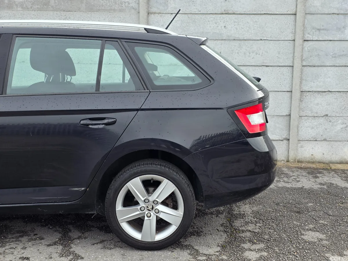 Skoda Fabia Estate, Petrol, 2018, Black