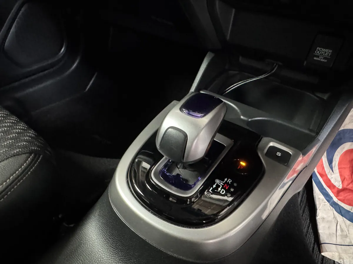 Honda Fit Hatchback, Petrol Hybrid, 2017, White