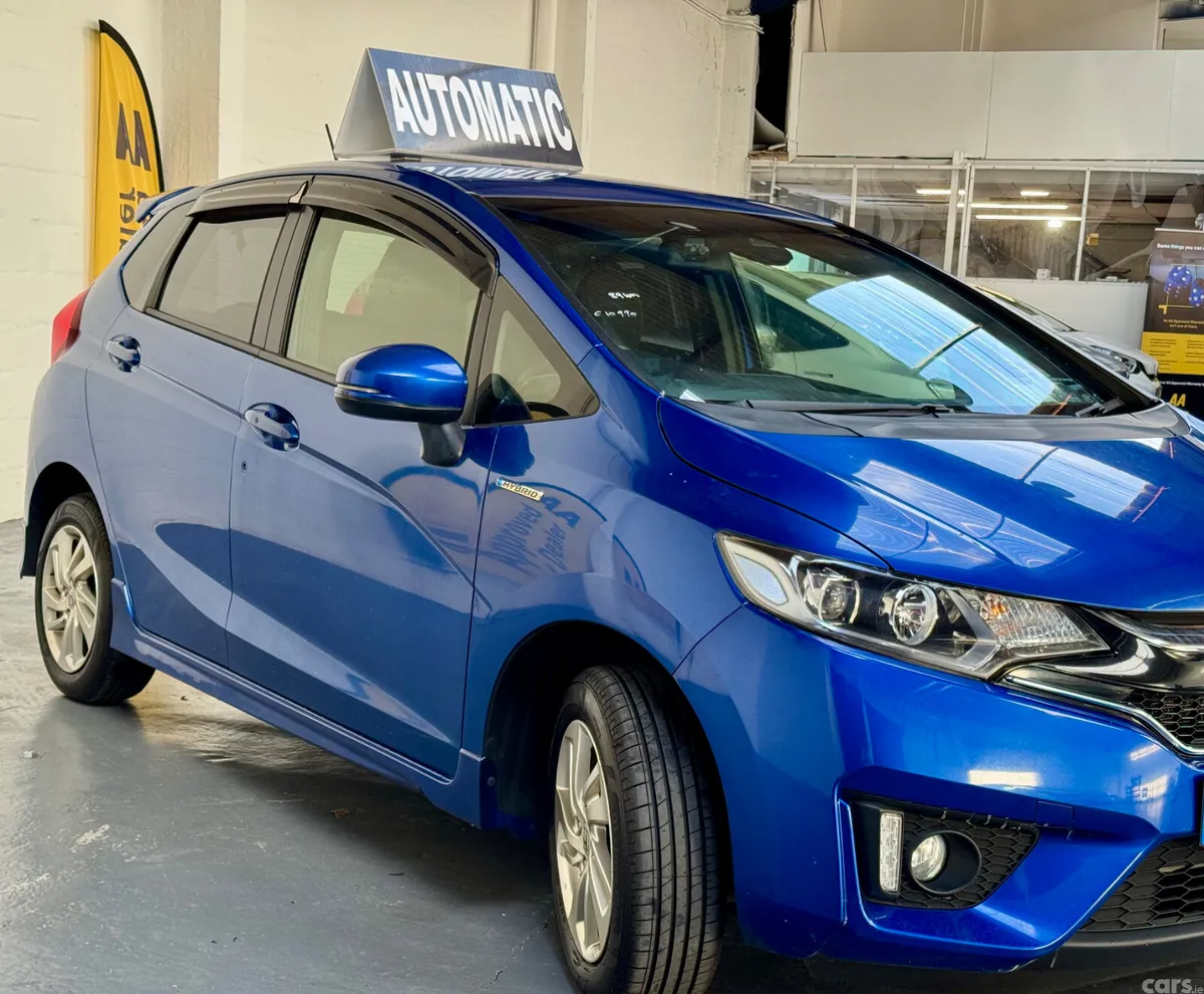 Honda Fit Hatchback, Petrol Hybrid, 2016, Blue