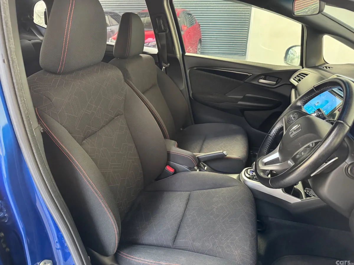 Honda Fit Hatchback, Petrol Hybrid, 2016, Blue