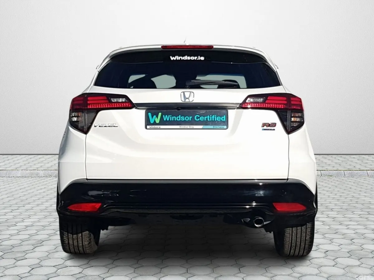 Honda Vezel SUV, Petrol Hybrid, 2021, White