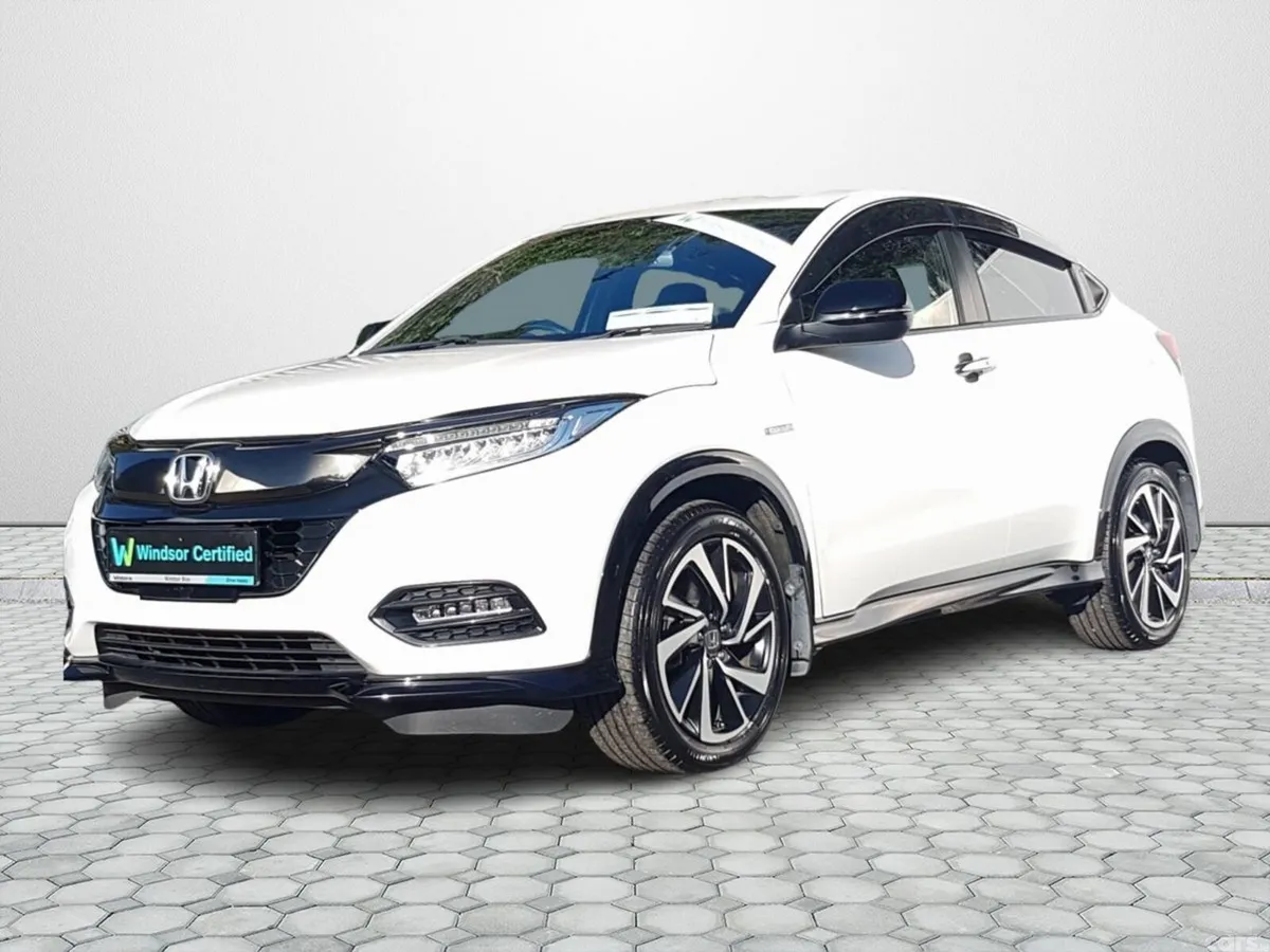 Honda Vezel SUV, Petrol Hybrid, 2021, White