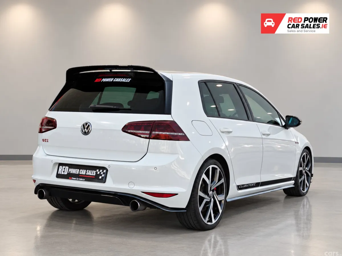 Volkswagen Golf Hatchback, Petrol, 2016, White