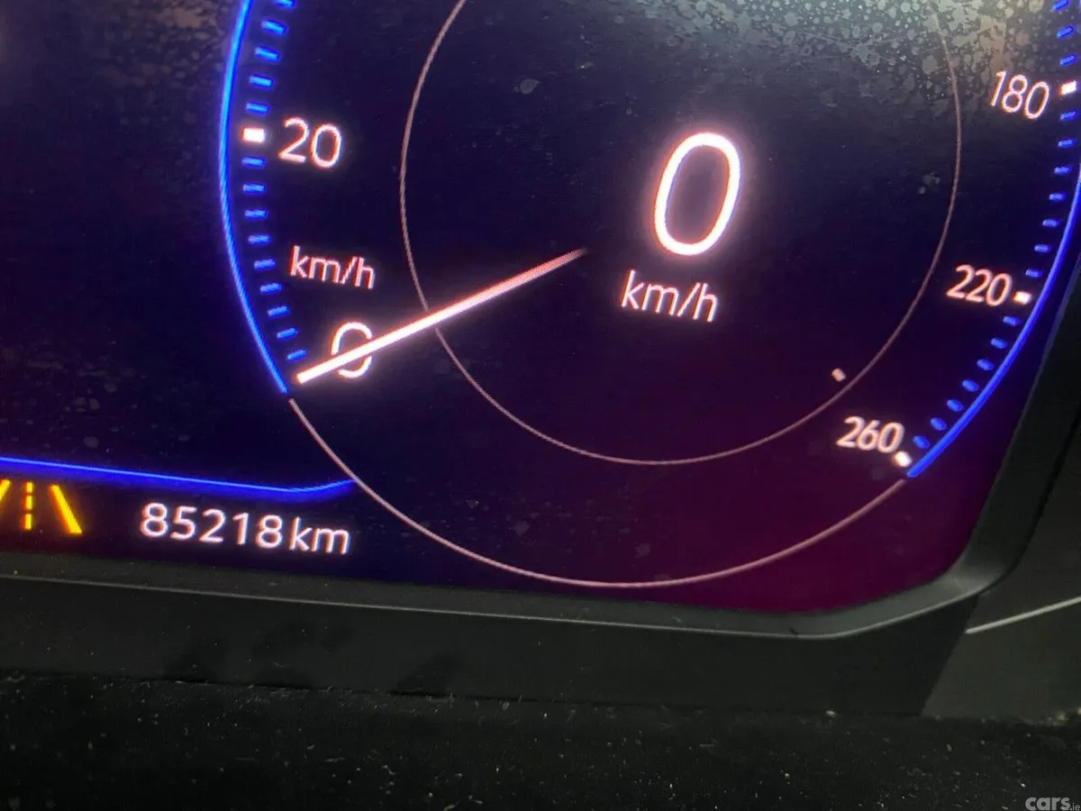 Volkswagen T-Roc SUV, Diesel, 2018, Grey