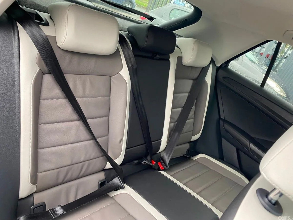 Volkswagen T-Roc SUV, Diesel, 2018, Grey