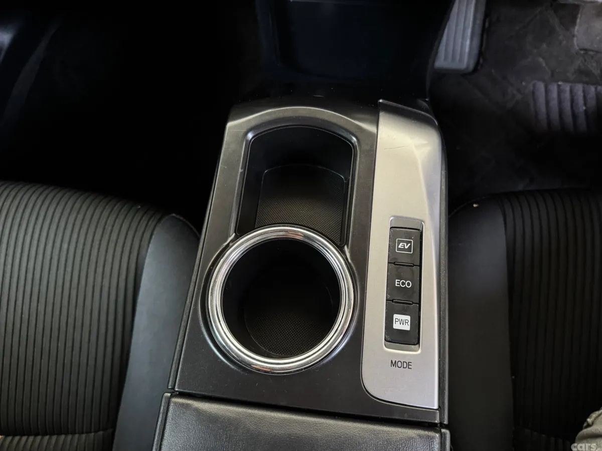 Toyota Prius MPV, Petrol Hybrid, 2016, Silver
