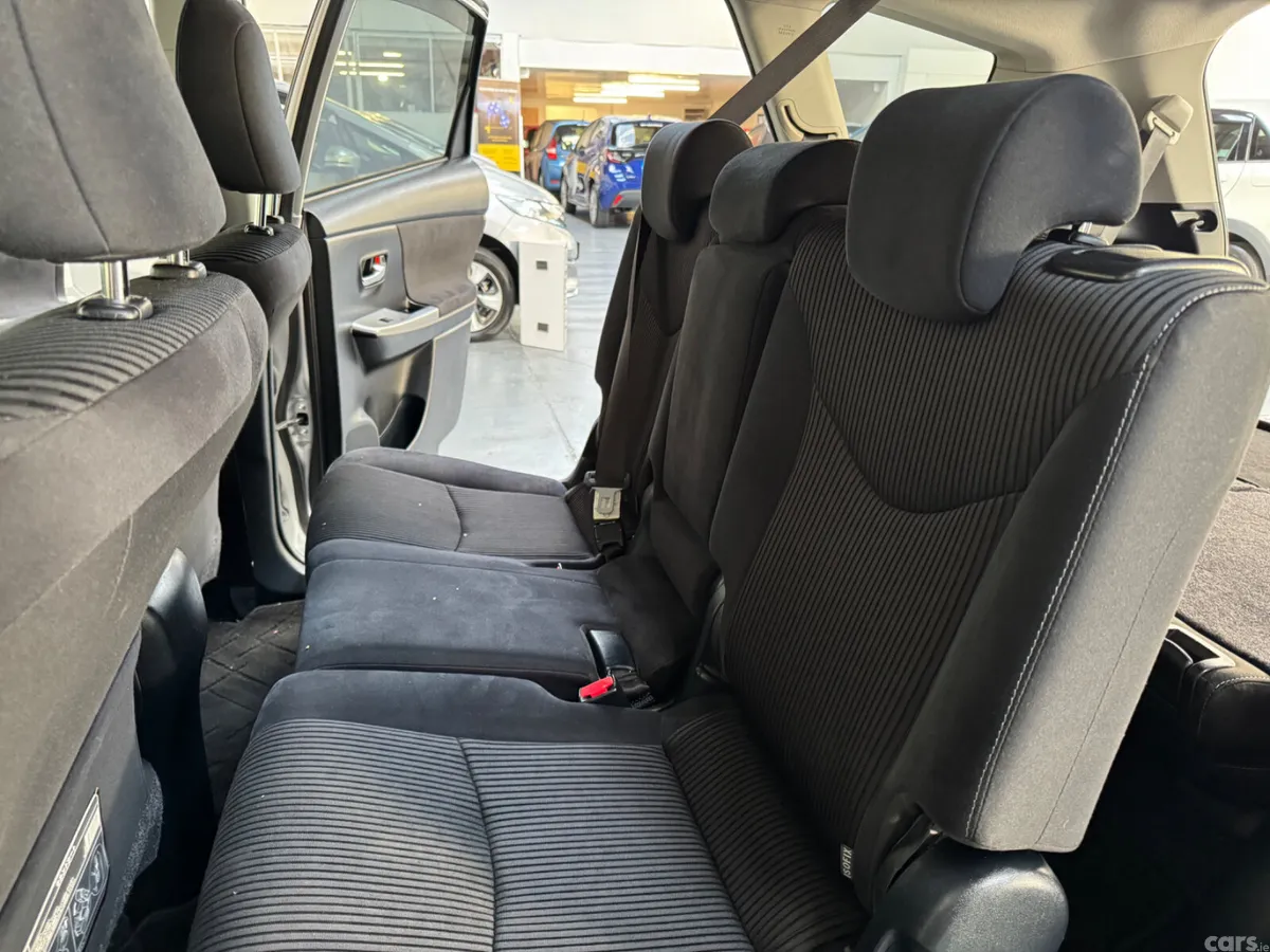 Toyota Prius MPV, Petrol Hybrid, 2016, Silver