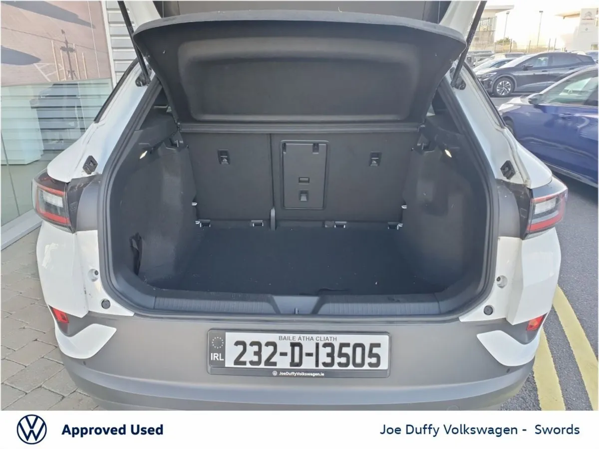 Volkswagen ID.4 Estate, Electric, 2023, White