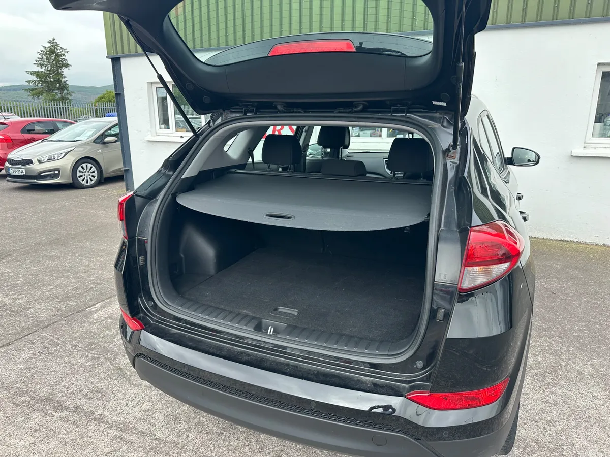 Hyundai Tucson SUV, Diesel, 2016, Black