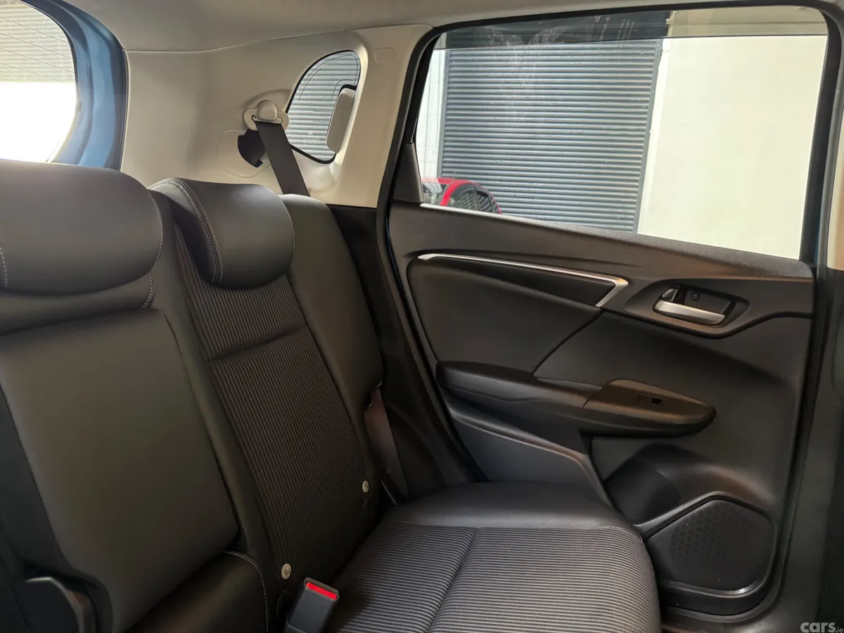 Honda Fit Hatchback, Petrol Hybrid, 2018, Blue