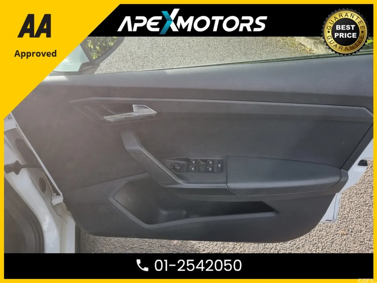 SEAT Arona Hatchback, Petrol, 2021, White