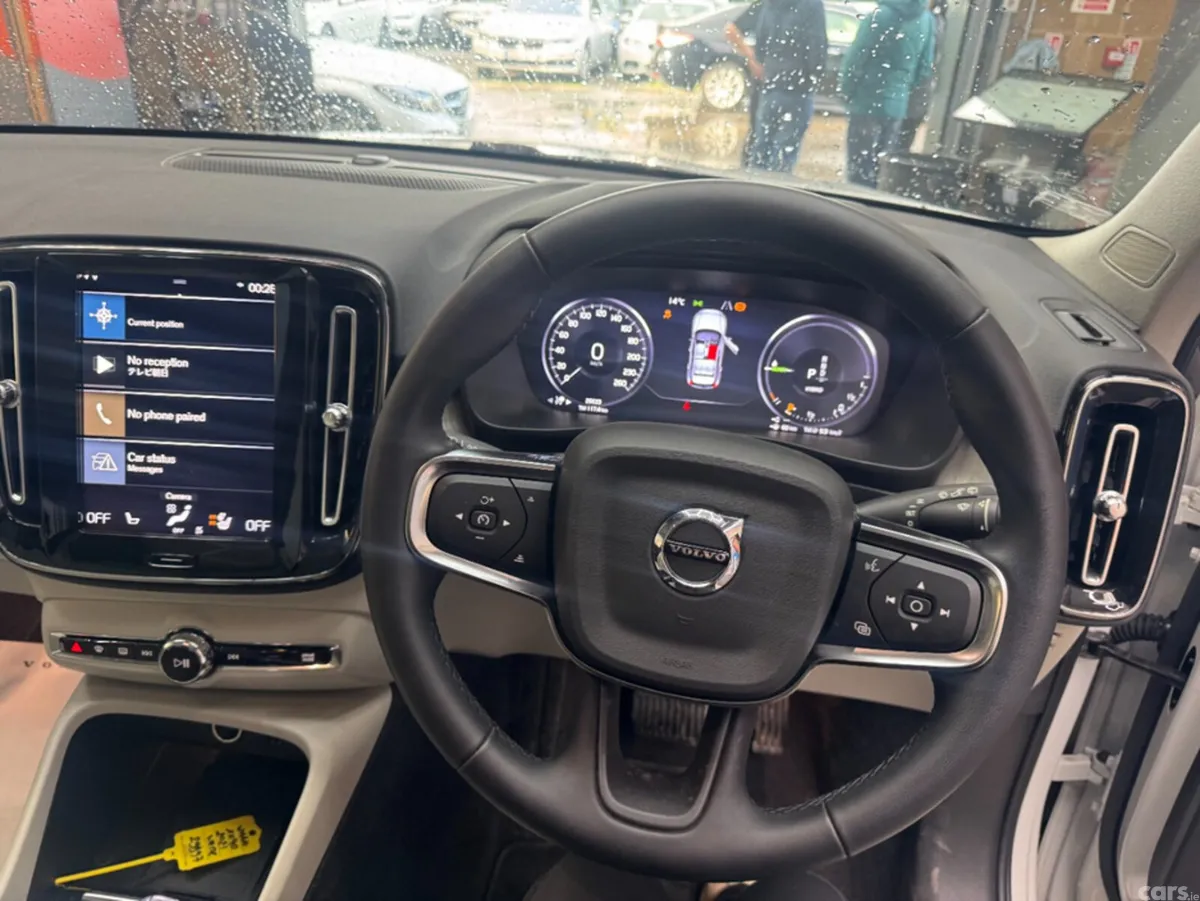 Volvo XC40 SUV, Petrol Hybrid, 2021, White