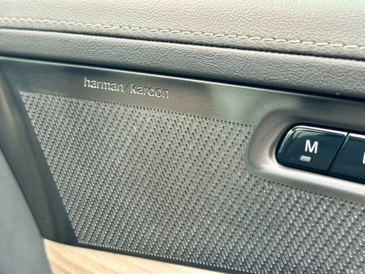 Volvo XC90 Estate, Petrol Plug-in Hybrid, 2025, Blue