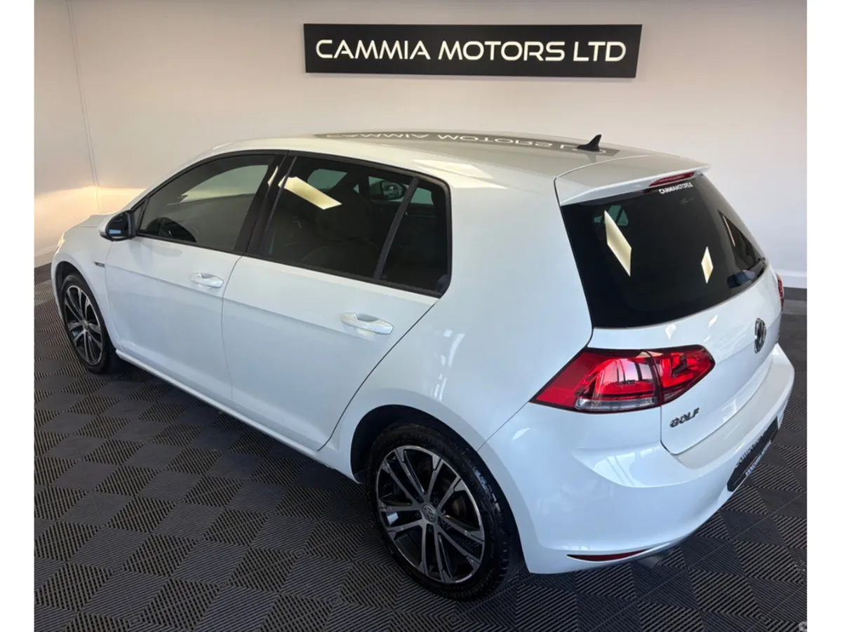 Volkswagen Golf Hatchback, Petrol, 2014, White