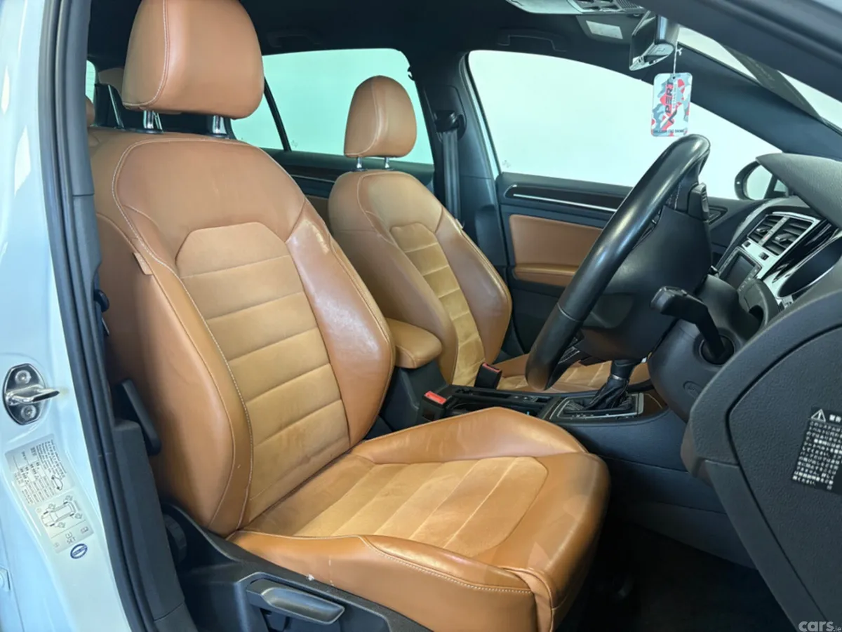 Volkswagen Golf Hatchback, Petrol, 2014, White
