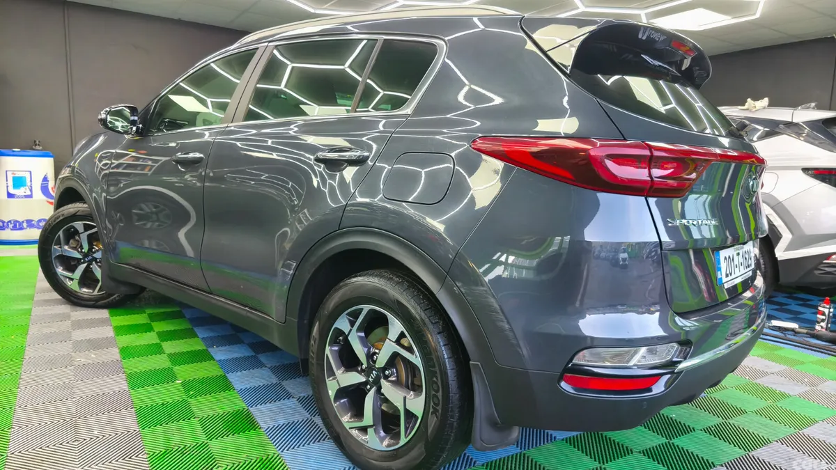 Kia Sportage SUV, Diesel Hybrid, 2020, Grey