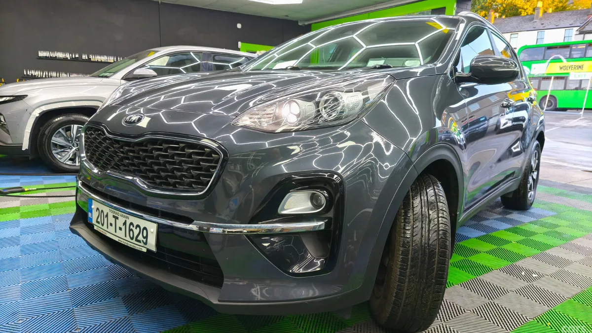 Kia Sportage SUV, Diesel Hybrid, 2020, Grey