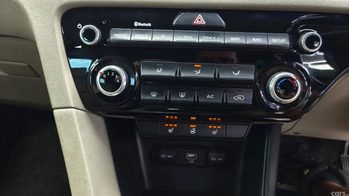 Kia Sportage SUV, Diesel Hybrid, 2020, Grey