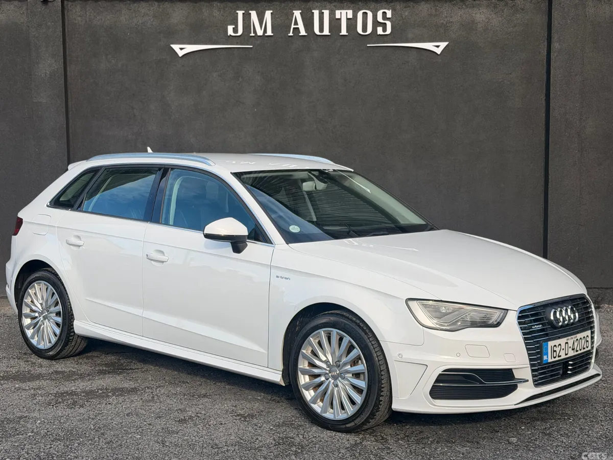 Audi A3 Hatchback, Petrol Plug-in Hybrid, 2016, White
