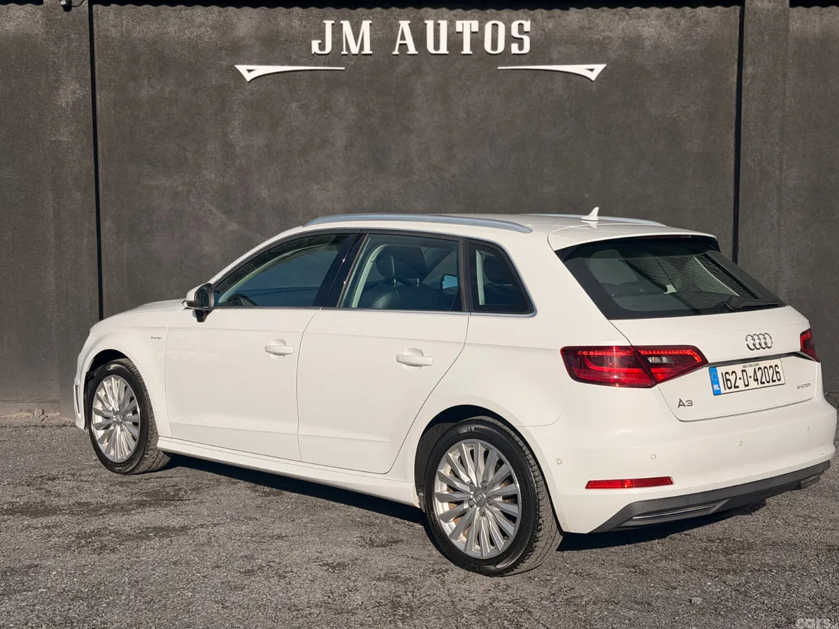 Audi A3 Hatchback, Petrol Plug-in Hybrid, 2016, White