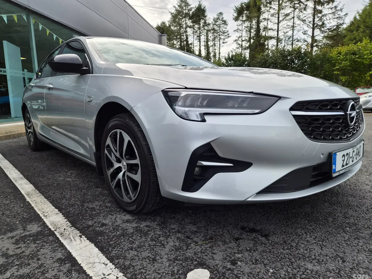 Opel Insignia Hatchback, Diesel, 2022, Grey