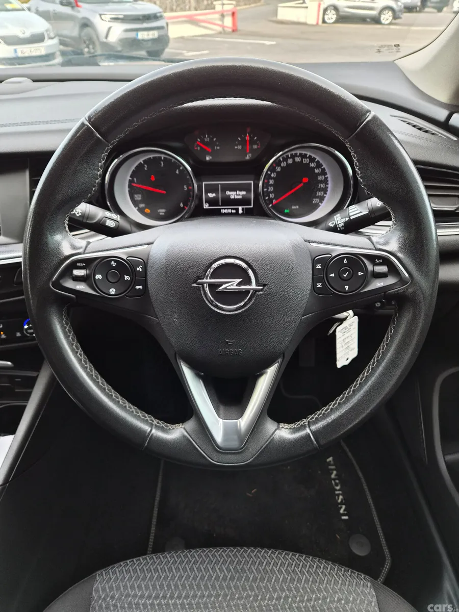 Opel Insignia Hatchback, Diesel, 2022, Grey
