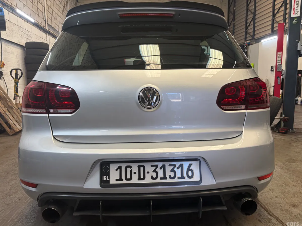 Volkswagen Golf Hatchback, Petrol, 2010, Silver