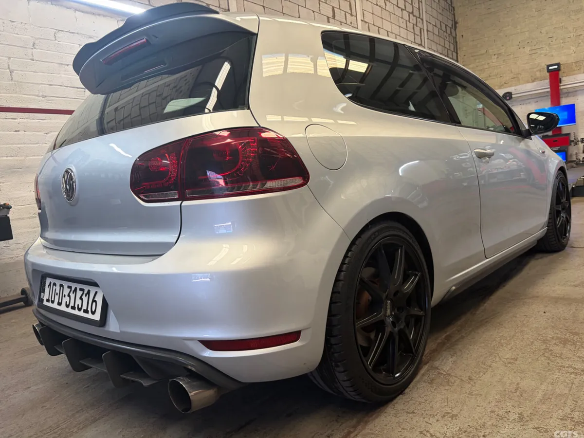 Volkswagen Golf Hatchback, Petrol, 2010, Silver
