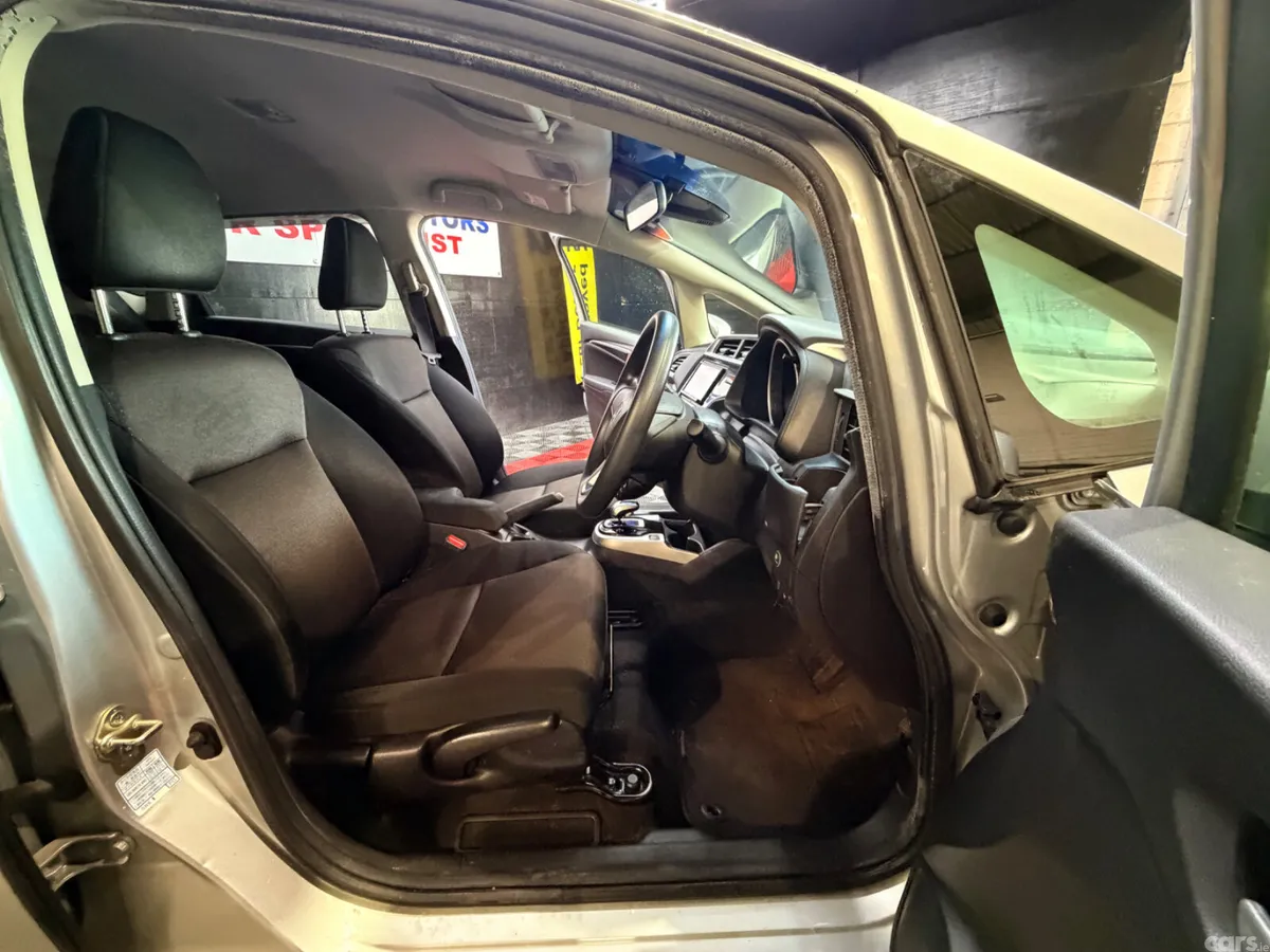 Honda Fit Hatchback, Petrol Hybrid, 2017, Silver