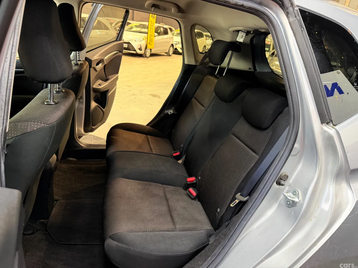 Honda Fit Hatchback, Petrol Hybrid, 2017, Silver