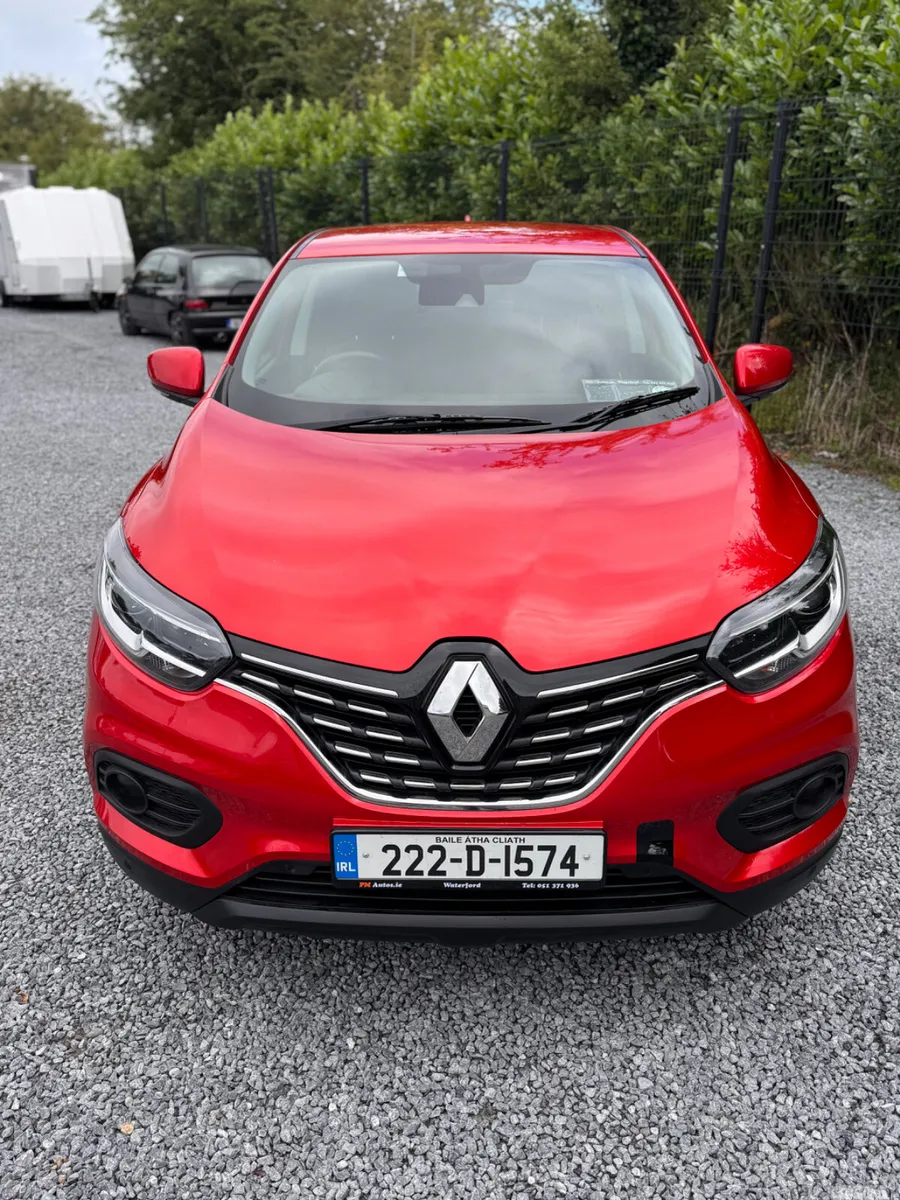 Renault Kadjar SUV, Petrol, 2022, Red