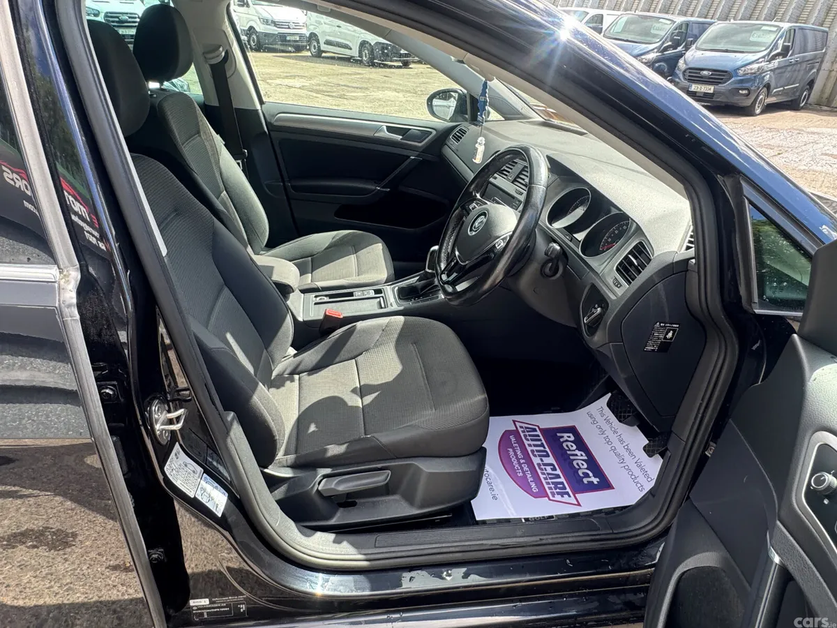Volkswagen Golf Estate, Petrol, 2017, Black