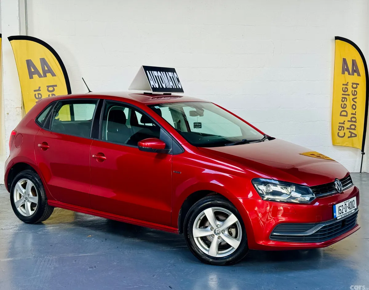 Volkswagen Polo Hatchback, Petrol, 2015, Red