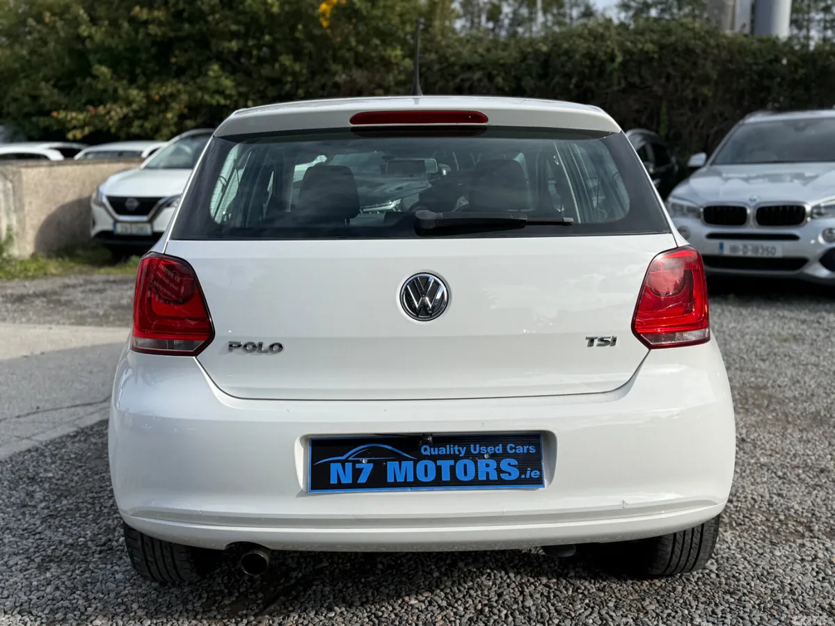 Volkswagen Polo Hatchback, Petrol, 2012, White