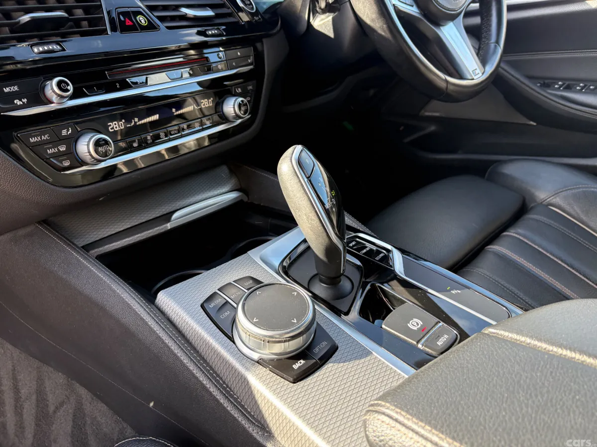 BMW 5-Series Saloon, Diesel, 2019, Blue