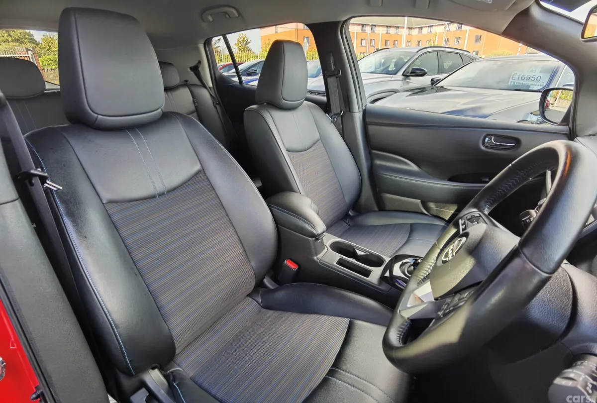 Nissan Leaf Hatchback, Electric, 2022, Red