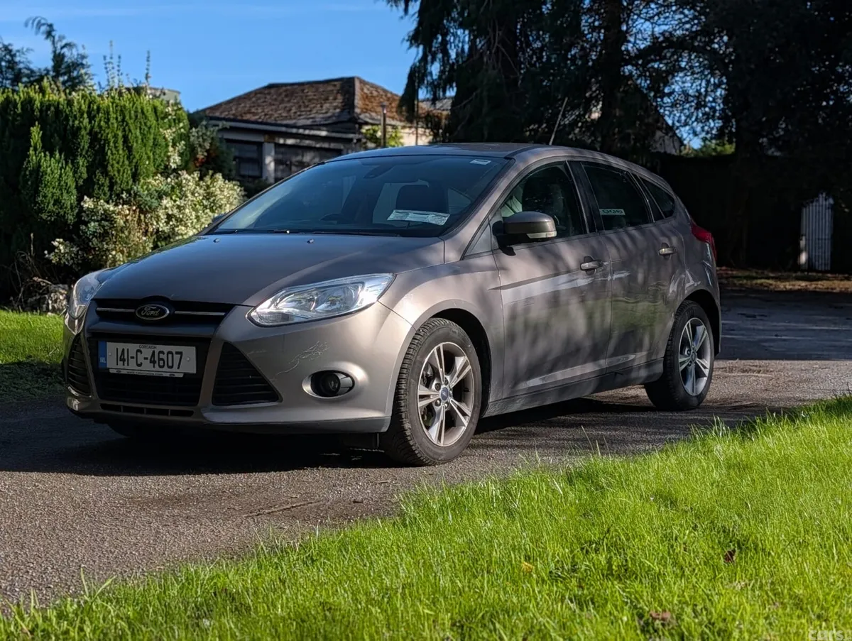 Ford Focus Hatchback, Diesel, 2014, Brown