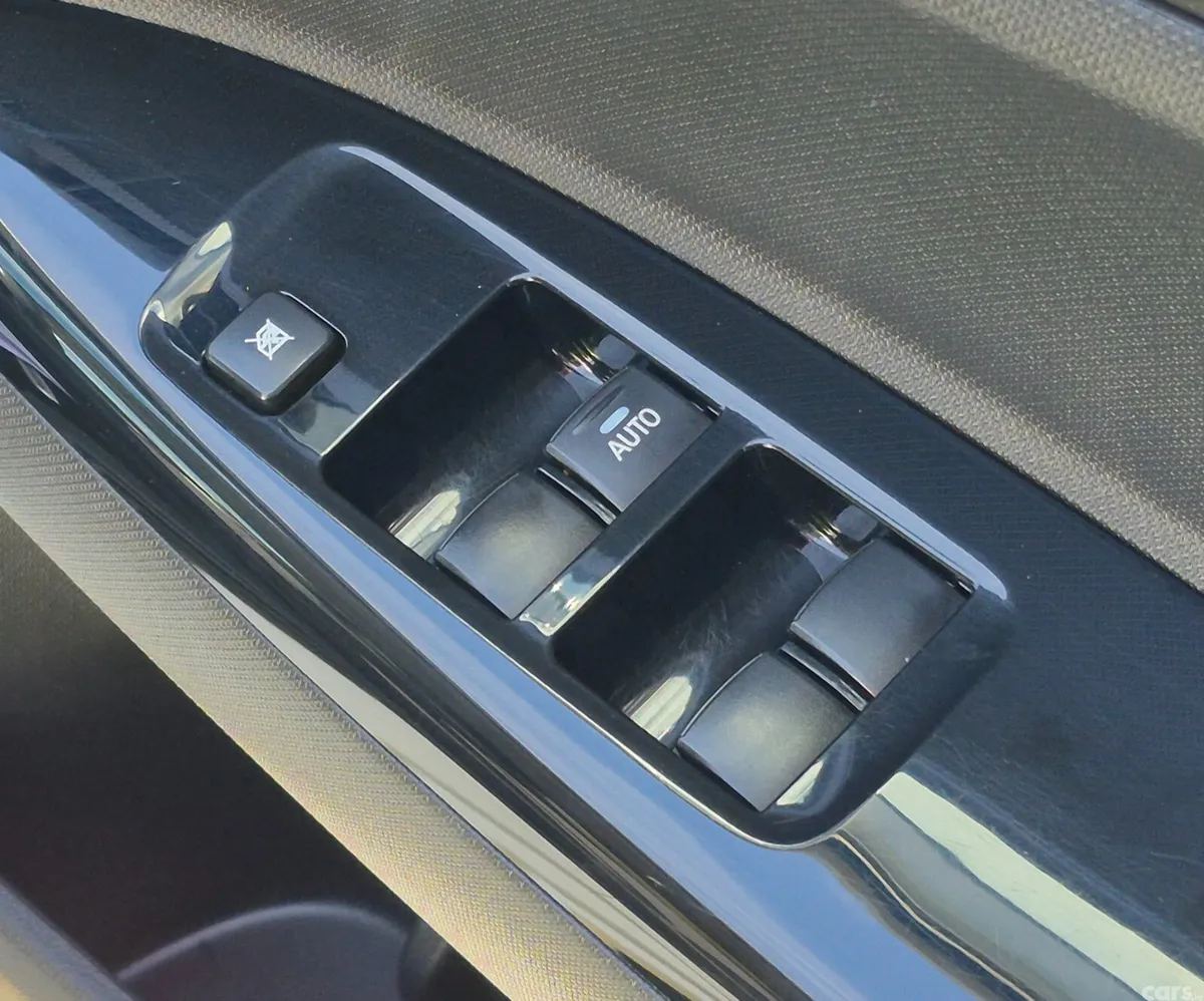 Mitsubishi Mirage Hatchback, Petrol, 2017, White