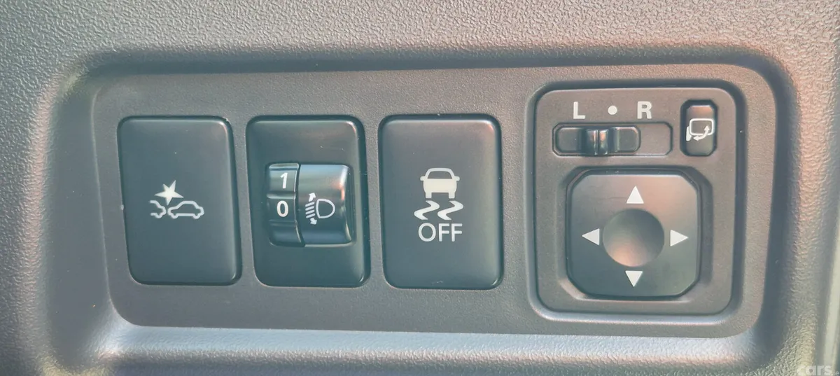 Mitsubishi Mirage Hatchback, Petrol, 2017, White