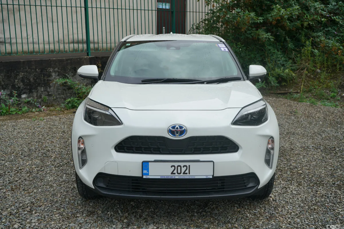 Toyota Yaris Cross SUV, Petrol Hybrid, 2021, White