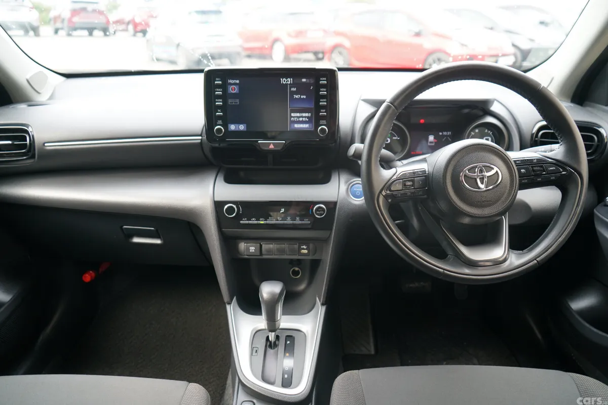 Toyota Yaris Cross SUV, Petrol Hybrid, 2021, White