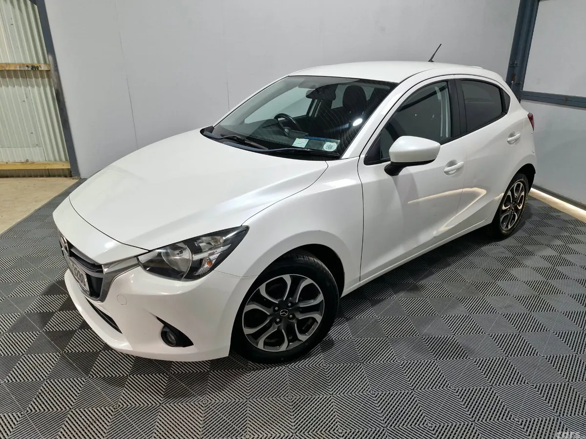 Mazda Mazda2 Hatchback, Petrol, 2015, White