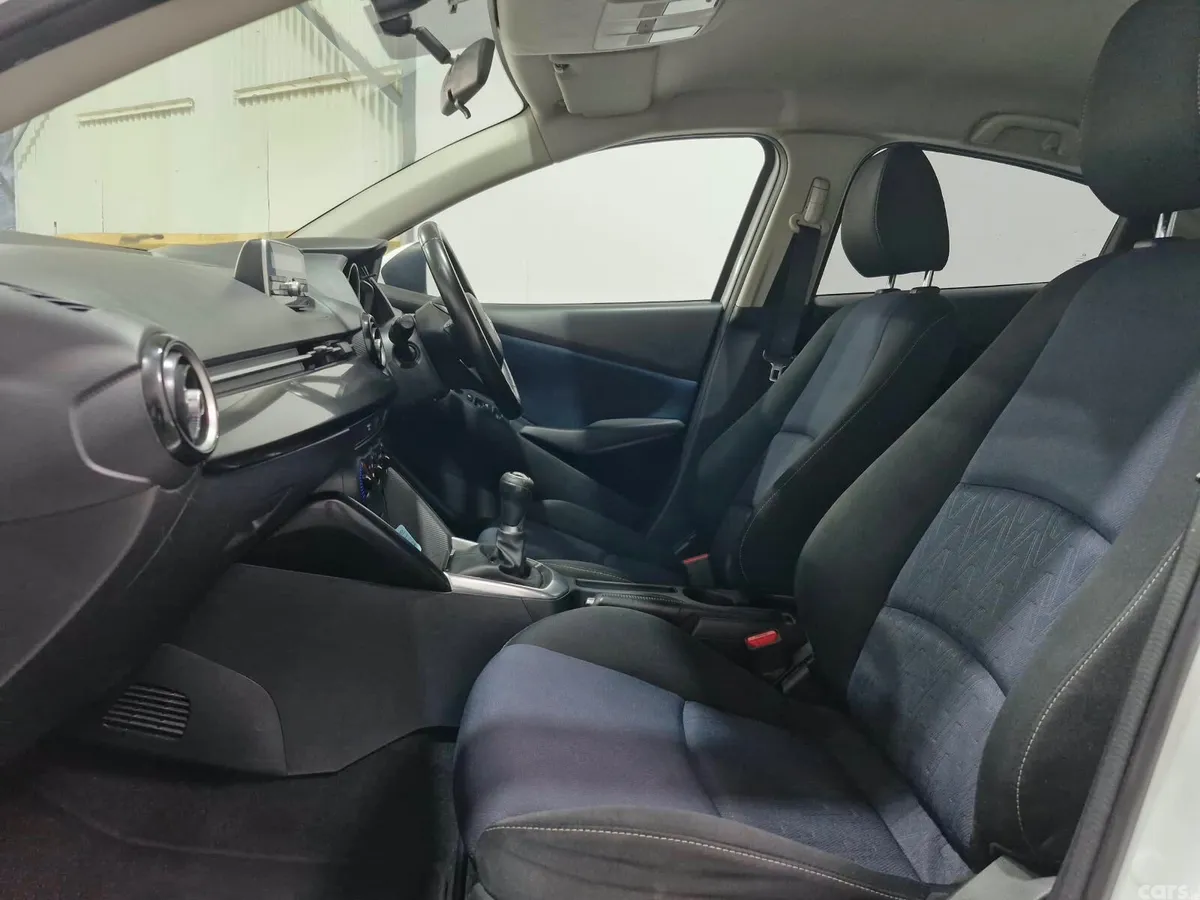 Mazda Mazda2 Hatchback, Petrol, 2015, White