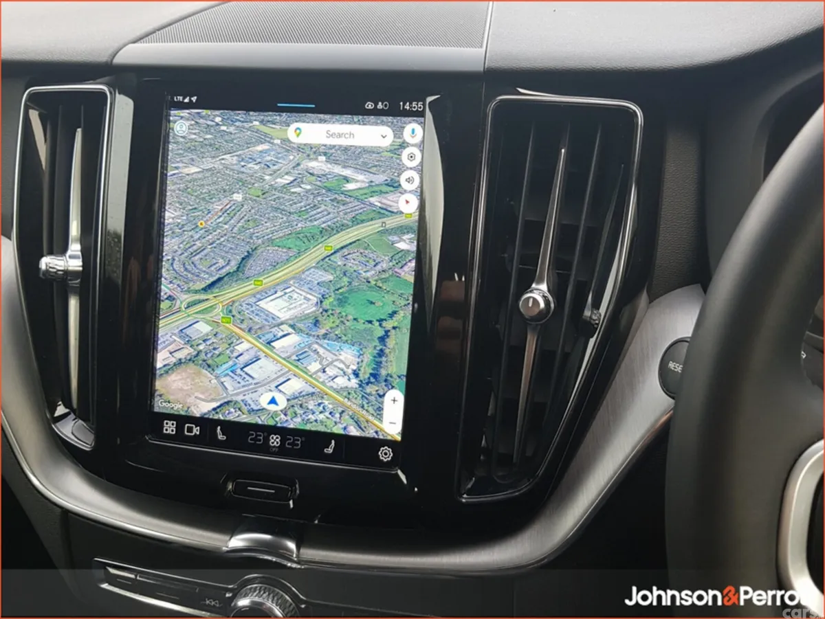 Volvo XC60 SUV, Diesel, 2022, White