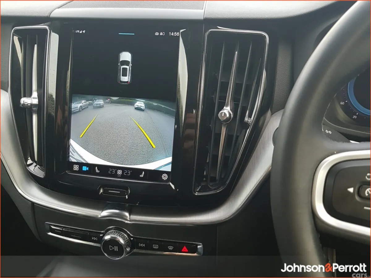 Volvo XC60 SUV, Diesel, 2022, White