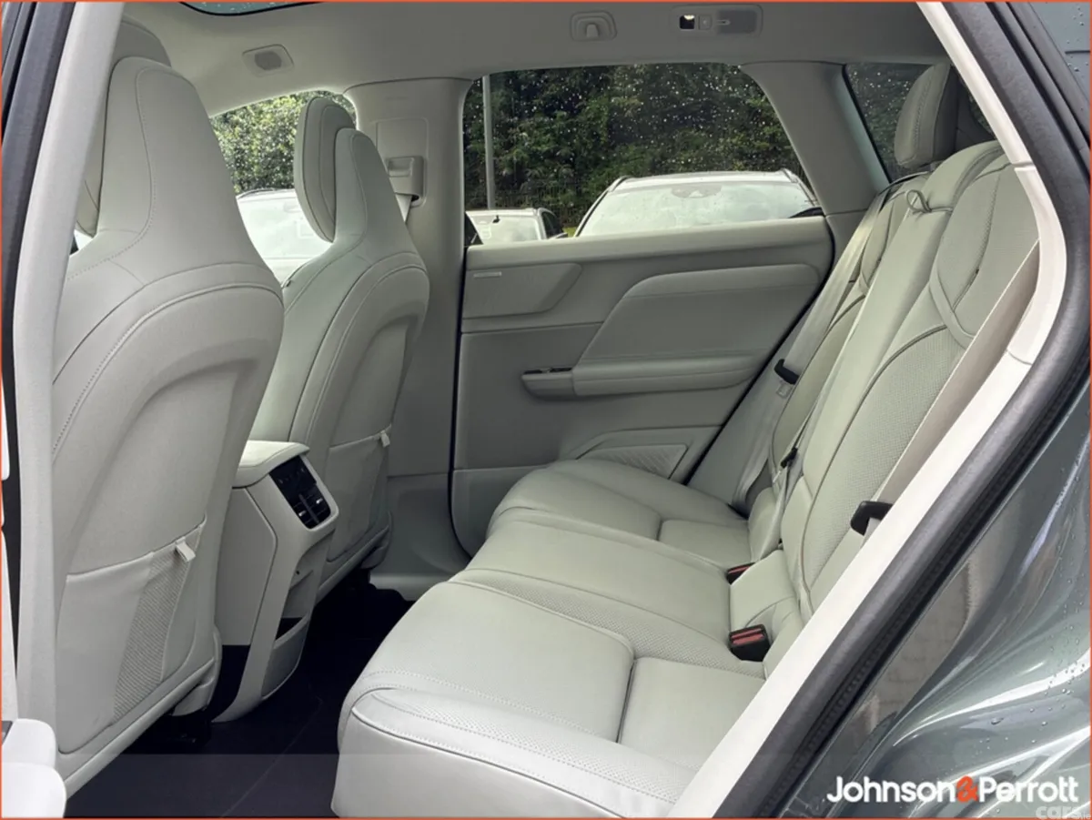 Volvo EX60 SUV, Electric, 2026, Green