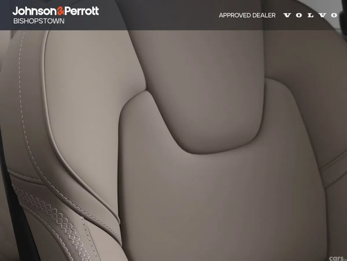 Volvo XC90 SUV, Petrol Plug-in Hybrid, 2026, Red