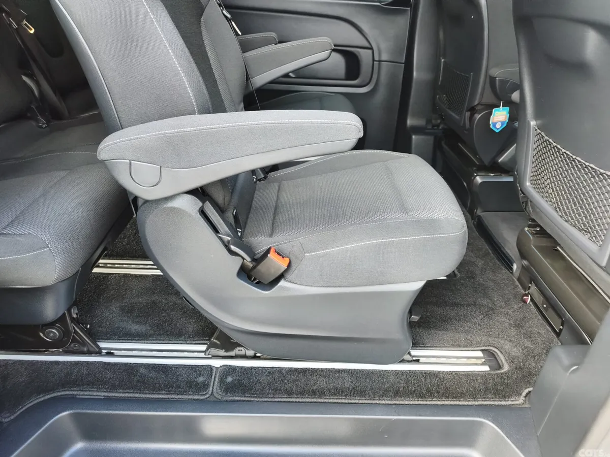 Mercedes-Benz V-Class MPV, Diesel, 2016, White