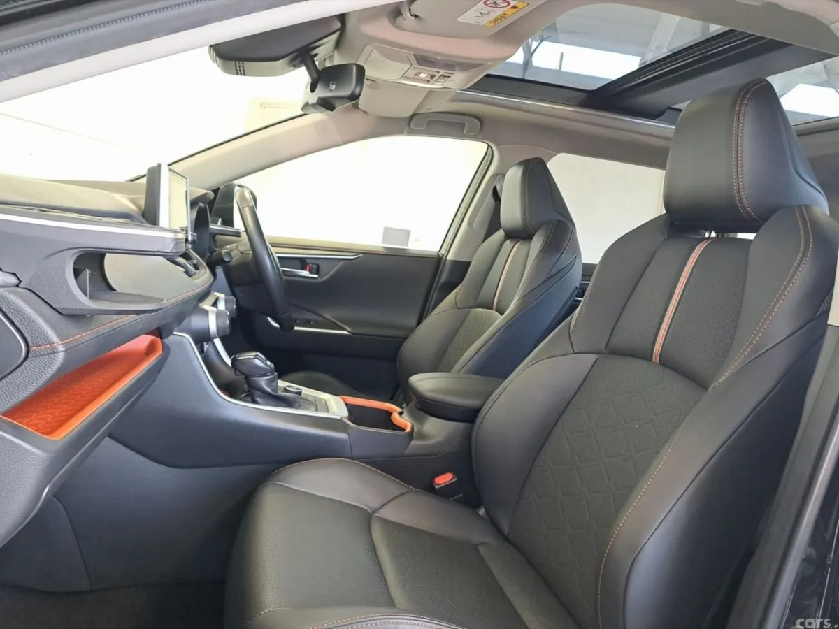 Toyota RAV4 SUV, Petrol Hybrid, 2023, Black